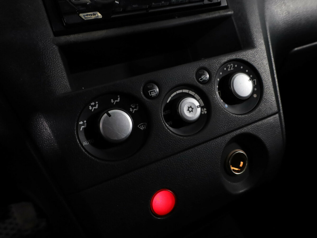 Mitsubishi Outlander с пробегом — 2004 год. Фото: #5