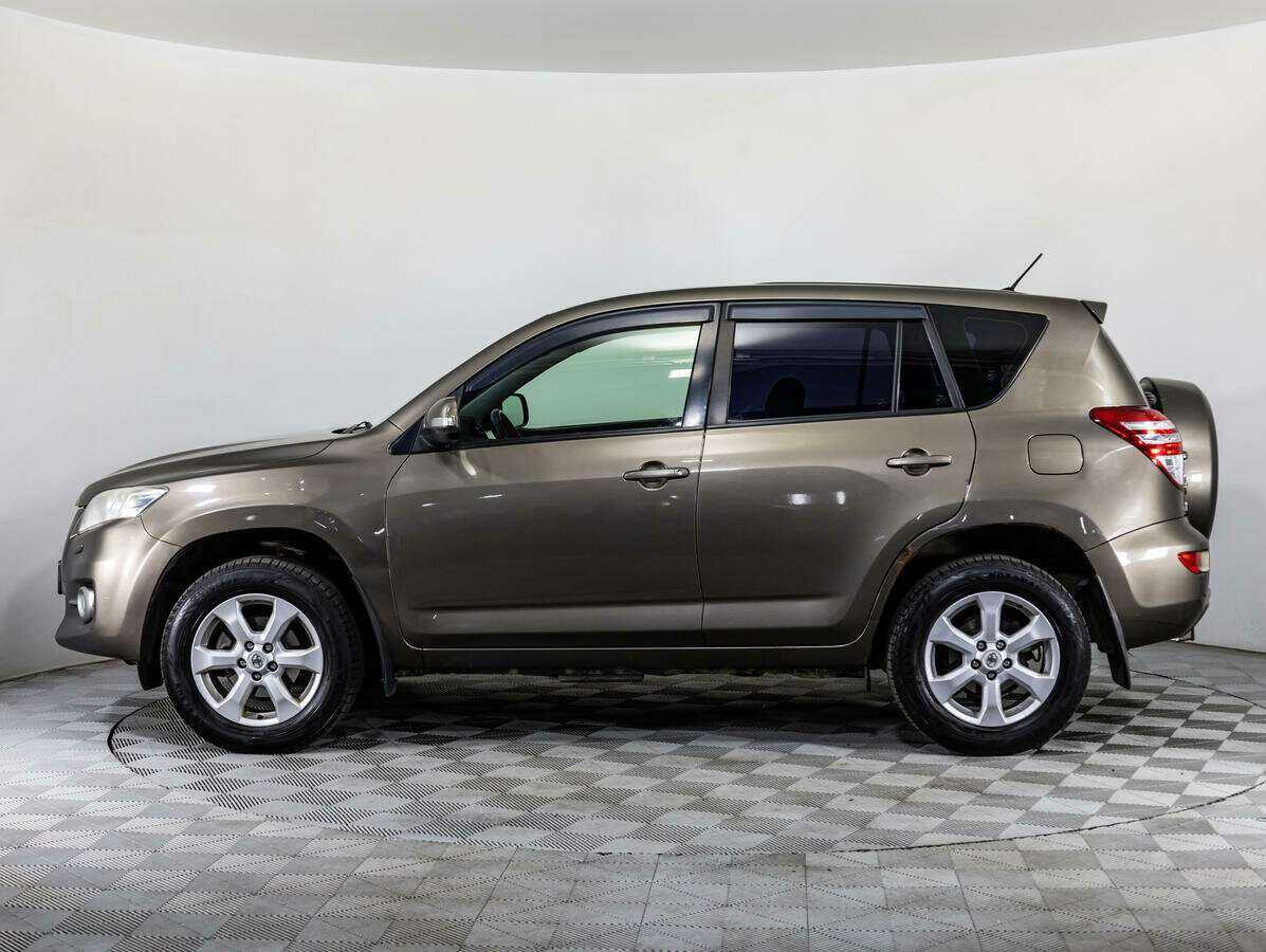 Toyota RAV4 с пробегом — 2010 год. Фото: #7