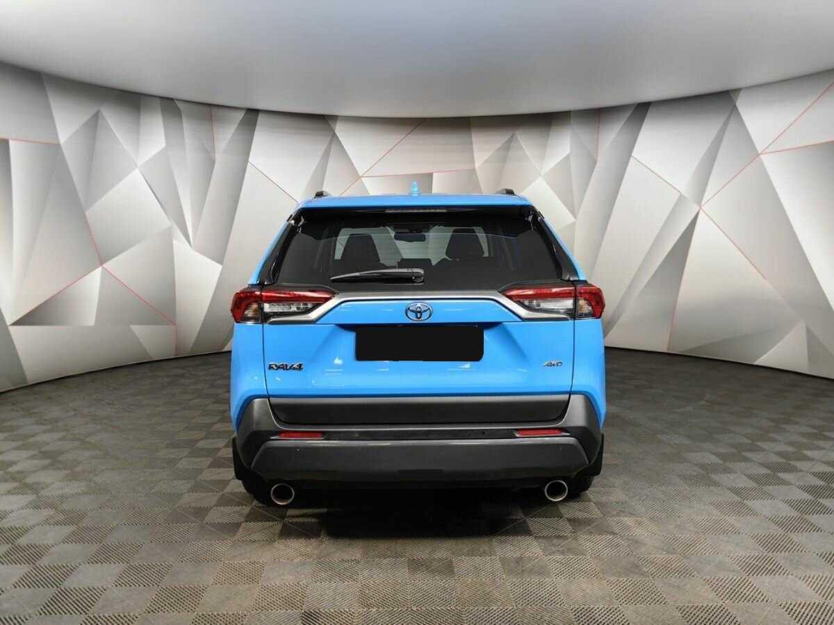 Toyota RAV4 с пробегом — 2021 год. Фото: #7