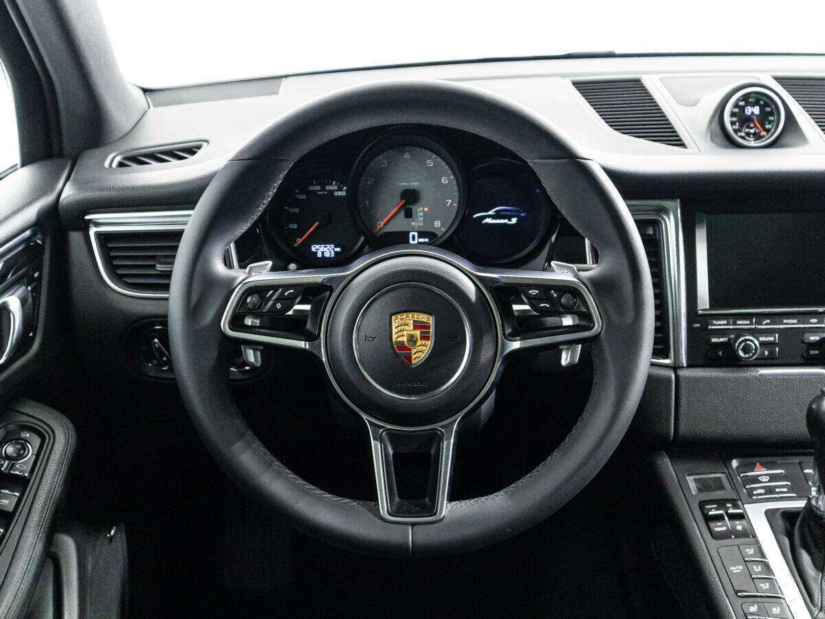 Porsche Macan с пробегом — 2015 год. Фото: #21