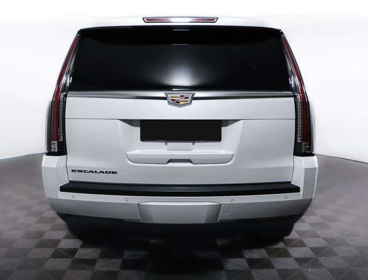 Cadillac Escalade с пробегом — 2016 год. Фото: #2