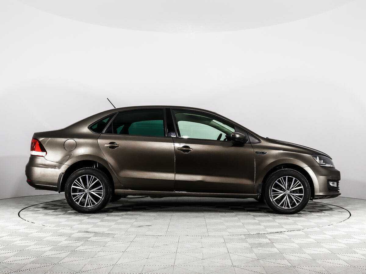 Volkswagen Polo с пробегом — 2016 год. Фото: #3