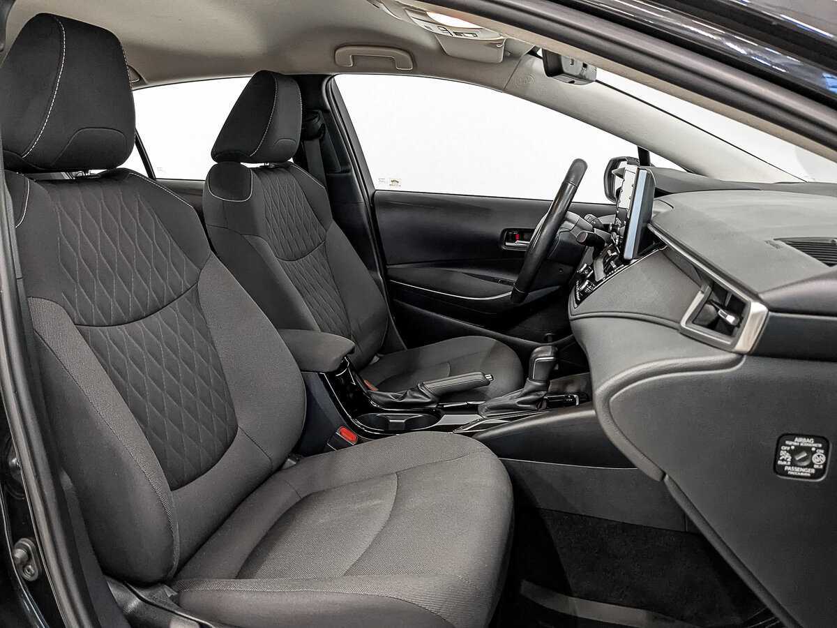 Toyota Corolla с пробегом — 2019 год. Фото: #22
