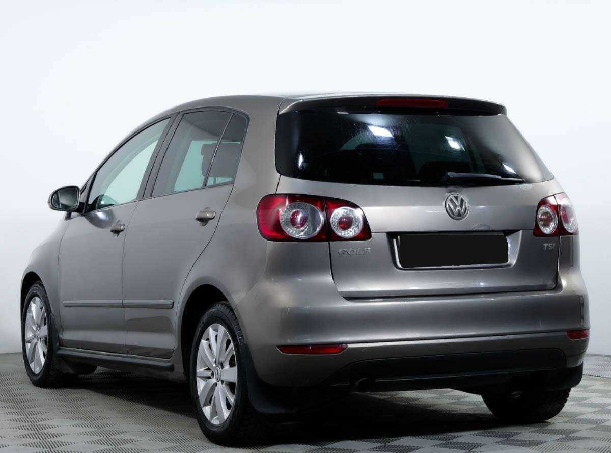 Volkswagen Golf Plus с пробегом — 2011 год. Фото: #5