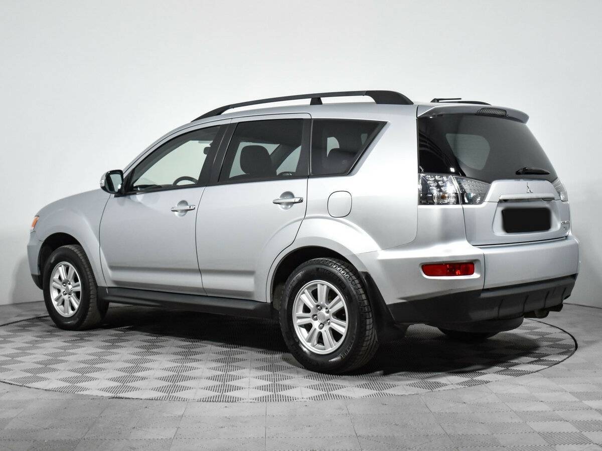Mitsubishi Outlander с пробегом — 2011 год. Фото: #5