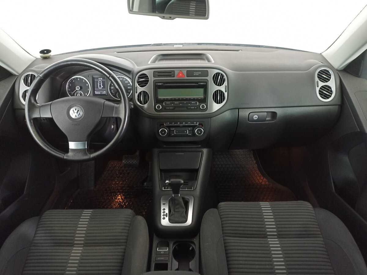 Volkswagen Tiguan с пробегом — 2010 год. Фото: #9