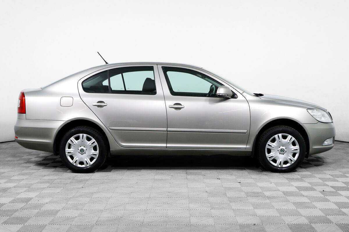Skoda Octavia с пробегом — 2011 год. Фото: #3