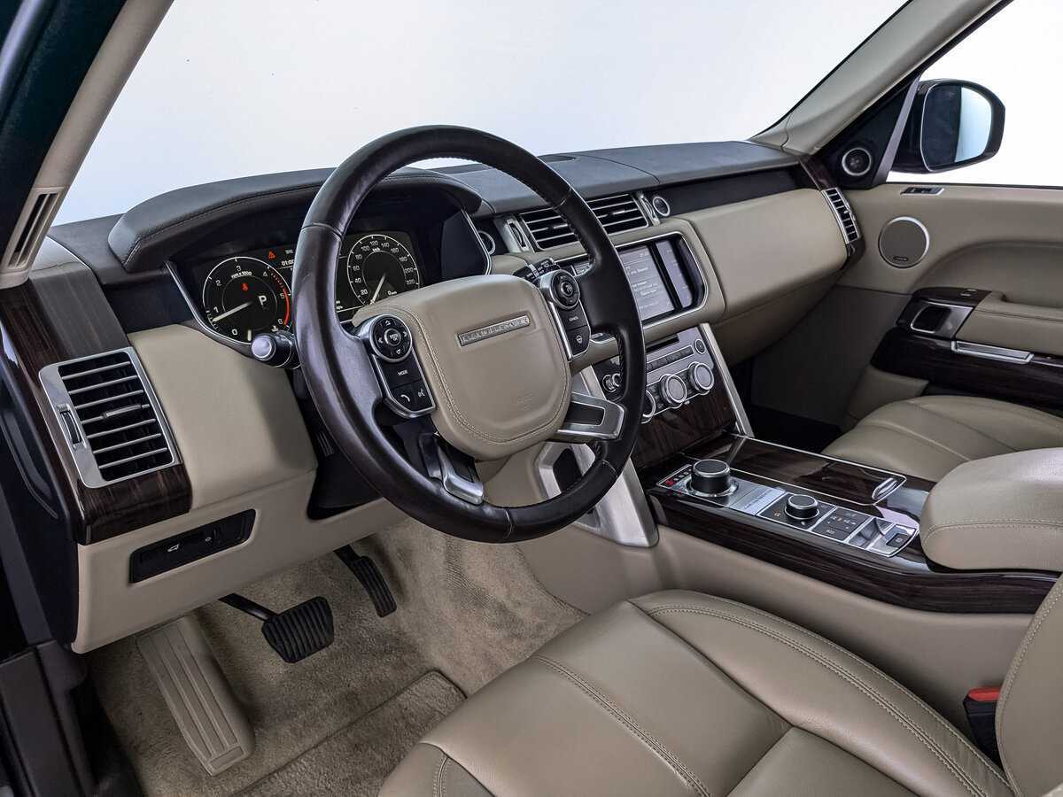 Land Rover Range Rover с пробегом — 2015 год. Фото: #10