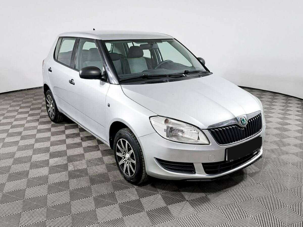 Skoda Fabia с пробегом — 2011 год. Фото: #2