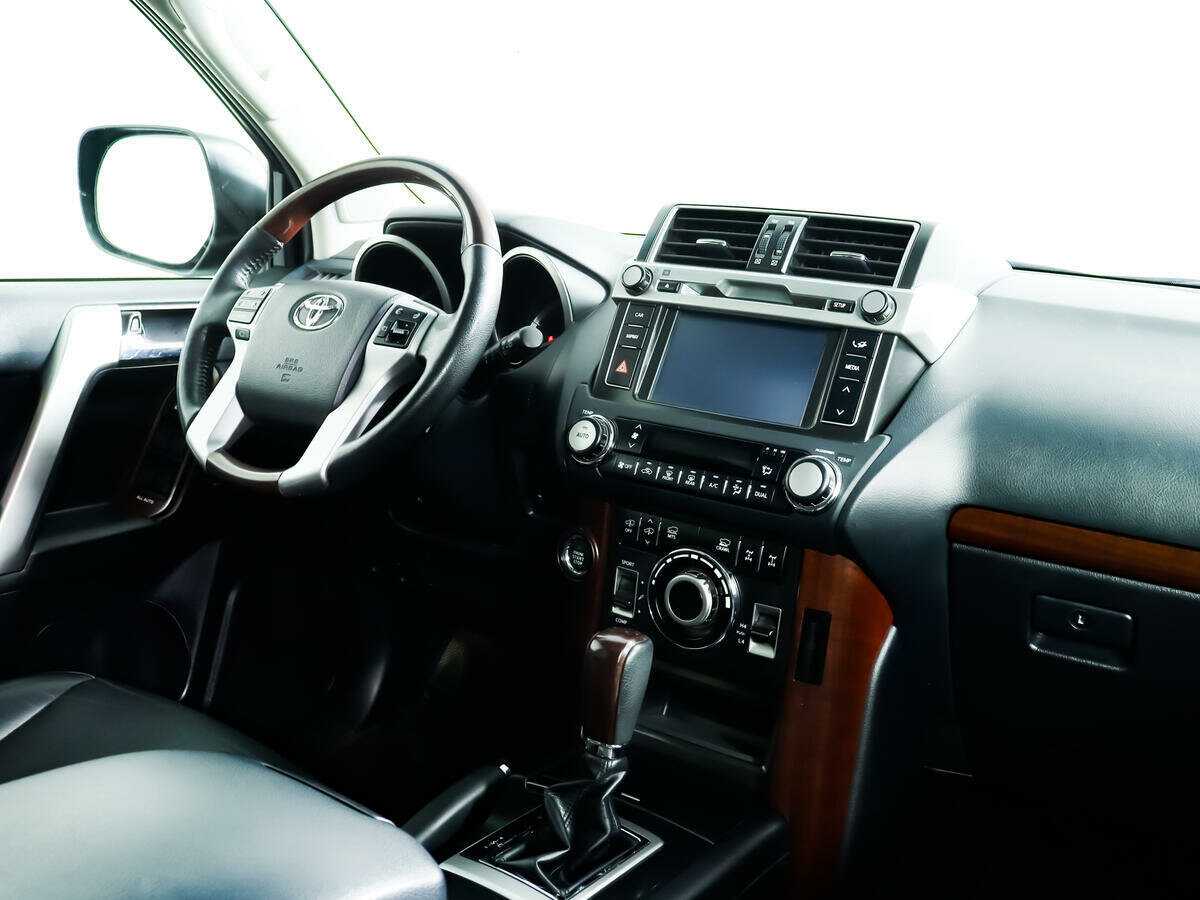 Toyota Land Cruiser Prado с пробегом — 2013 год. Фото: #8