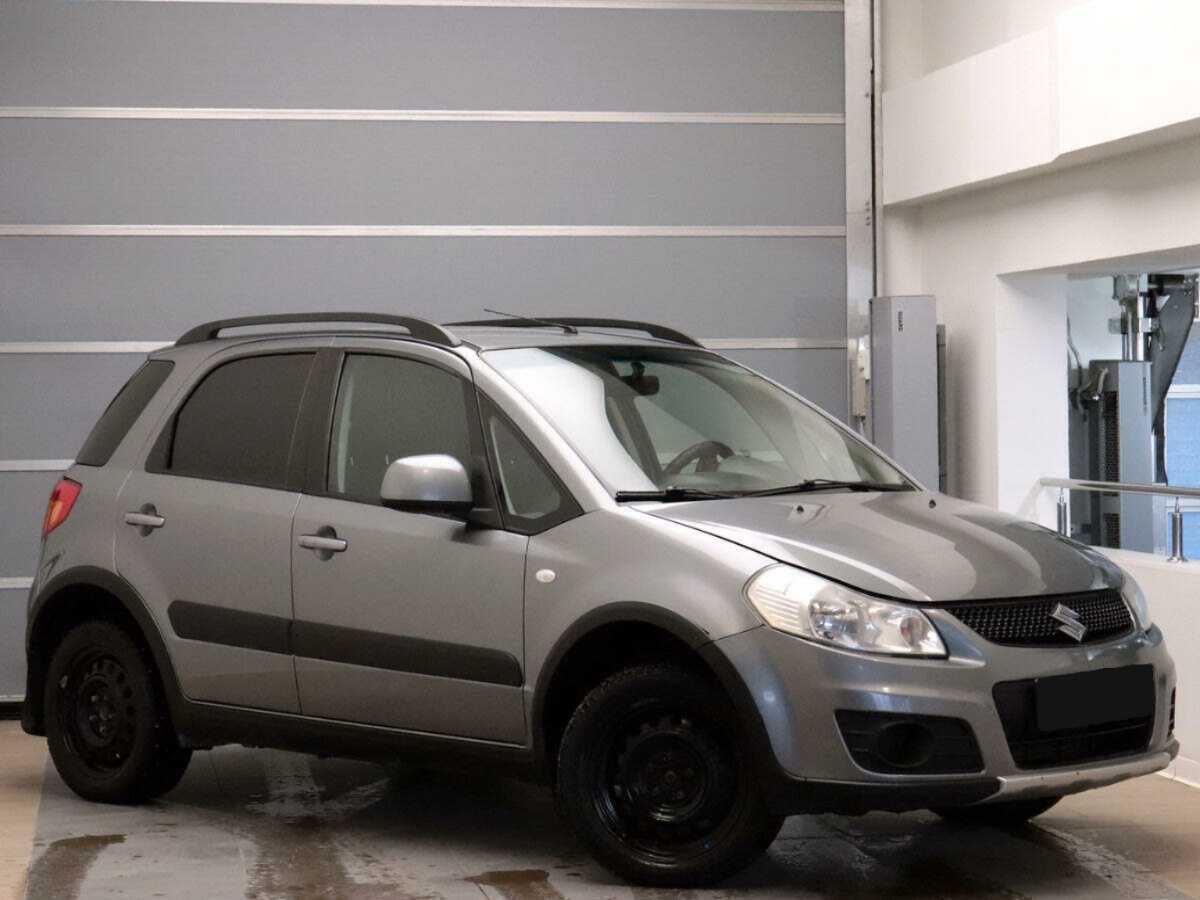 Suzuki SX4 с пробегом — 2012 год. Фото: #2