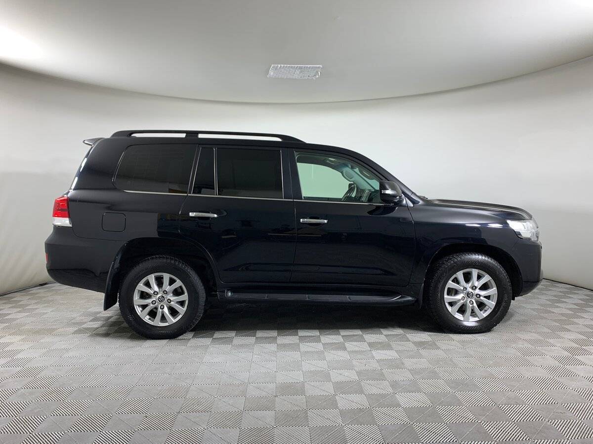 Toyota Land Cruiser с пробегом — 2019 год. Фото: #3