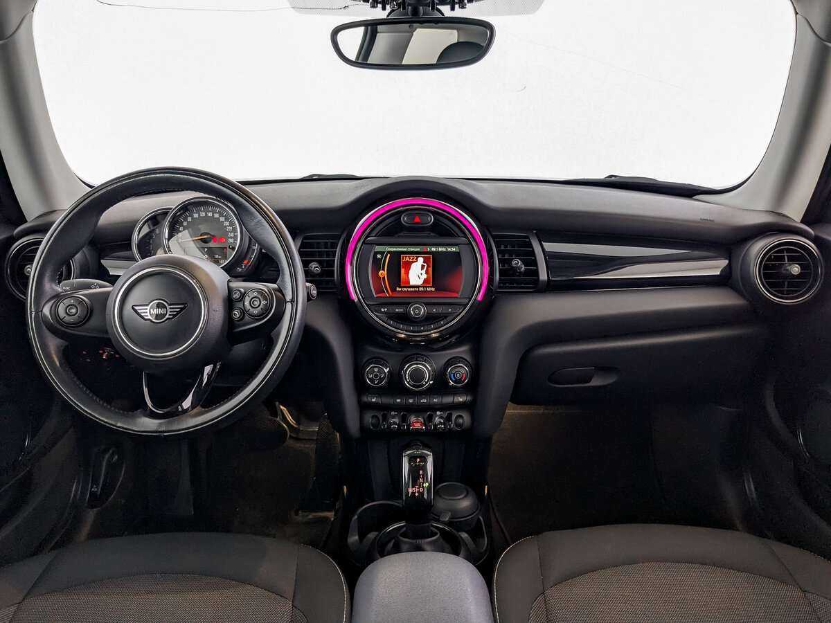 Mini Hatch с пробегом — 2018 год. Фото: #10