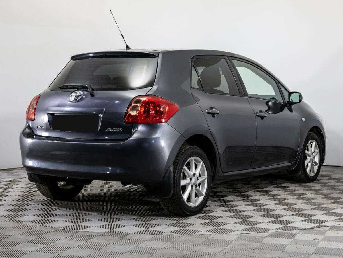 Toyota Auris с пробегом — 2008 год. Фото: #4