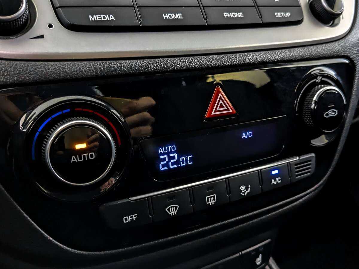 Hyundai Solaris с пробегом — 2019 год. Фото: #19