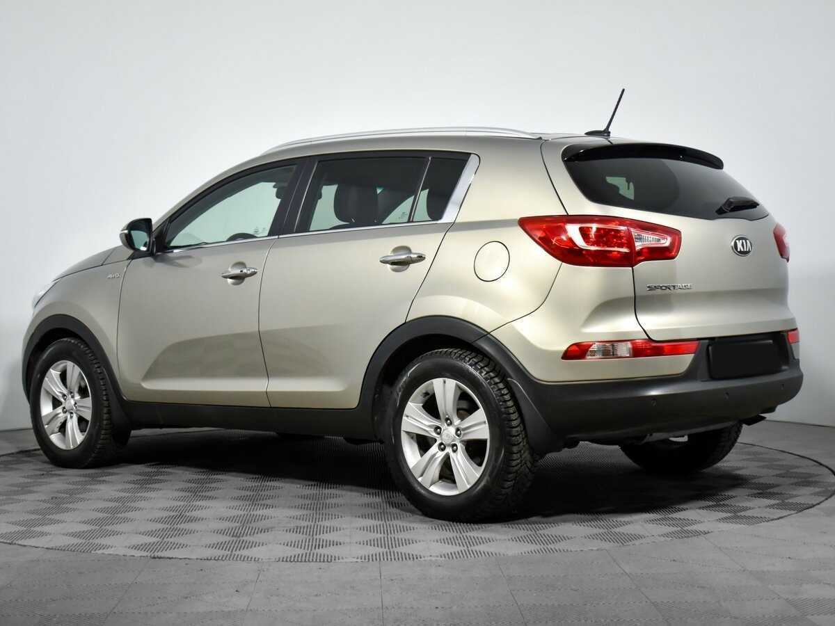 Kia Sportage с пробегом — 2012 год. Фото: #6