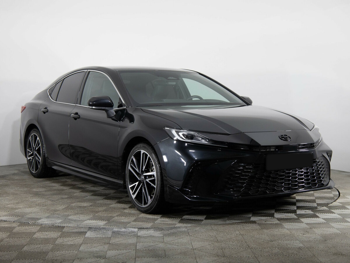 Toyota Camry с пробегом — 2024 год. Фото: #2