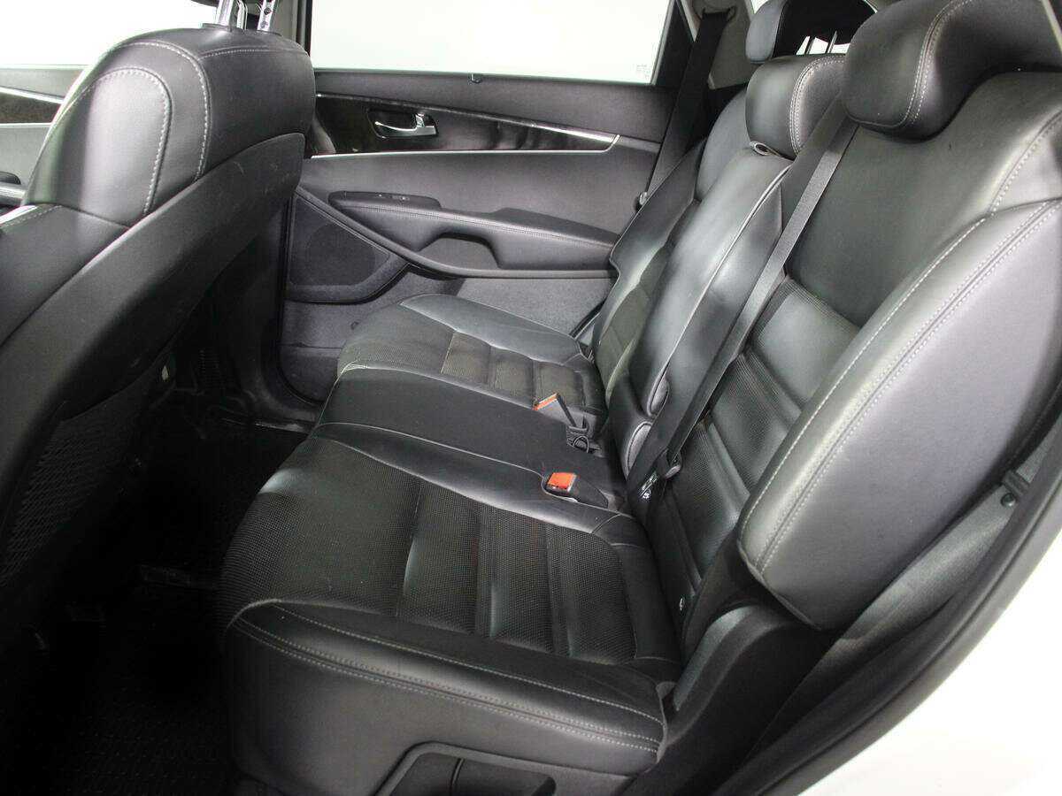 Kia Sorento с пробегом — 2017 год. Фото: #8