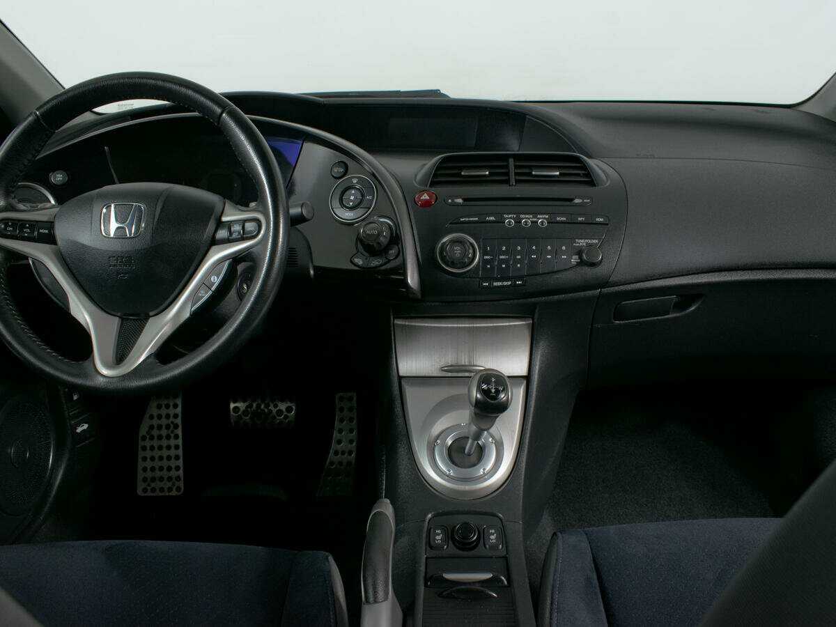 Honda Civic с пробегом — 2008 год. Фото: #7