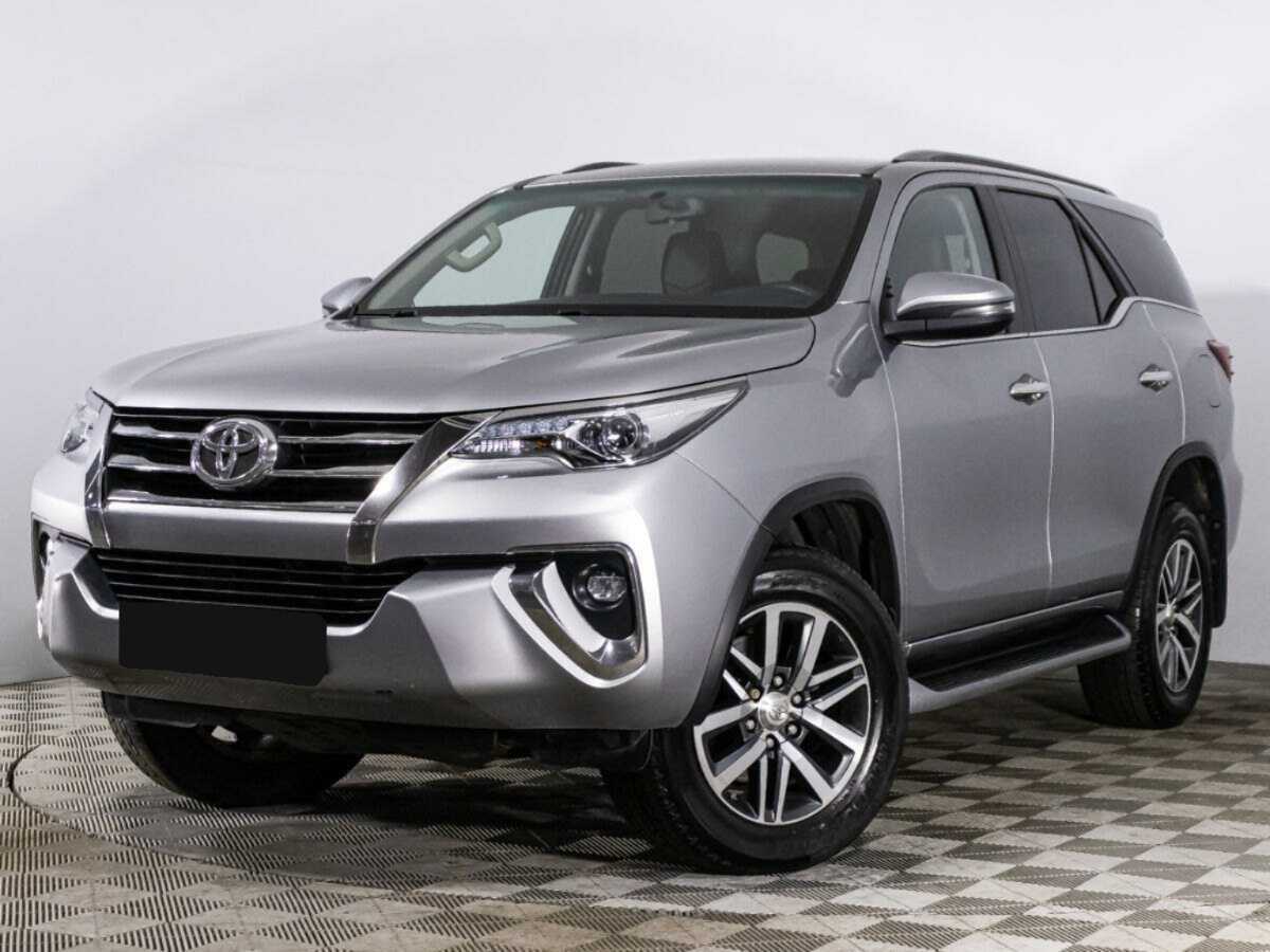 Toyota Fortuner с пробегом — 2019 год. Посмотреть фото