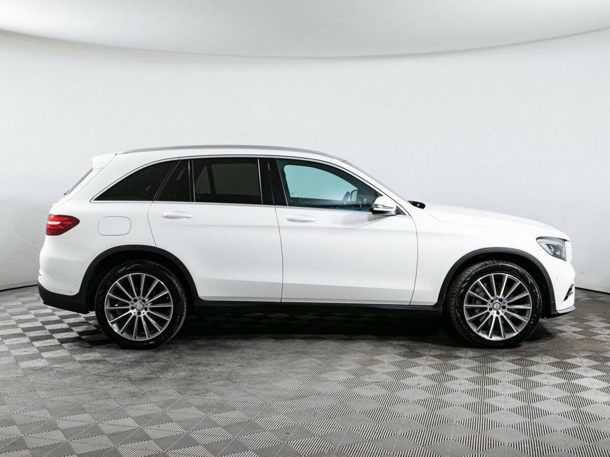 Mercedes-Benz GLC с пробегом — 2016 год. Фото: #3