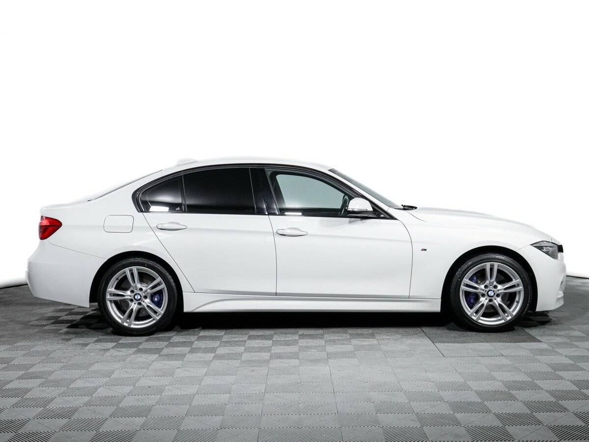 BMW 3 серии с пробегом — 2018 год. Фото: #3