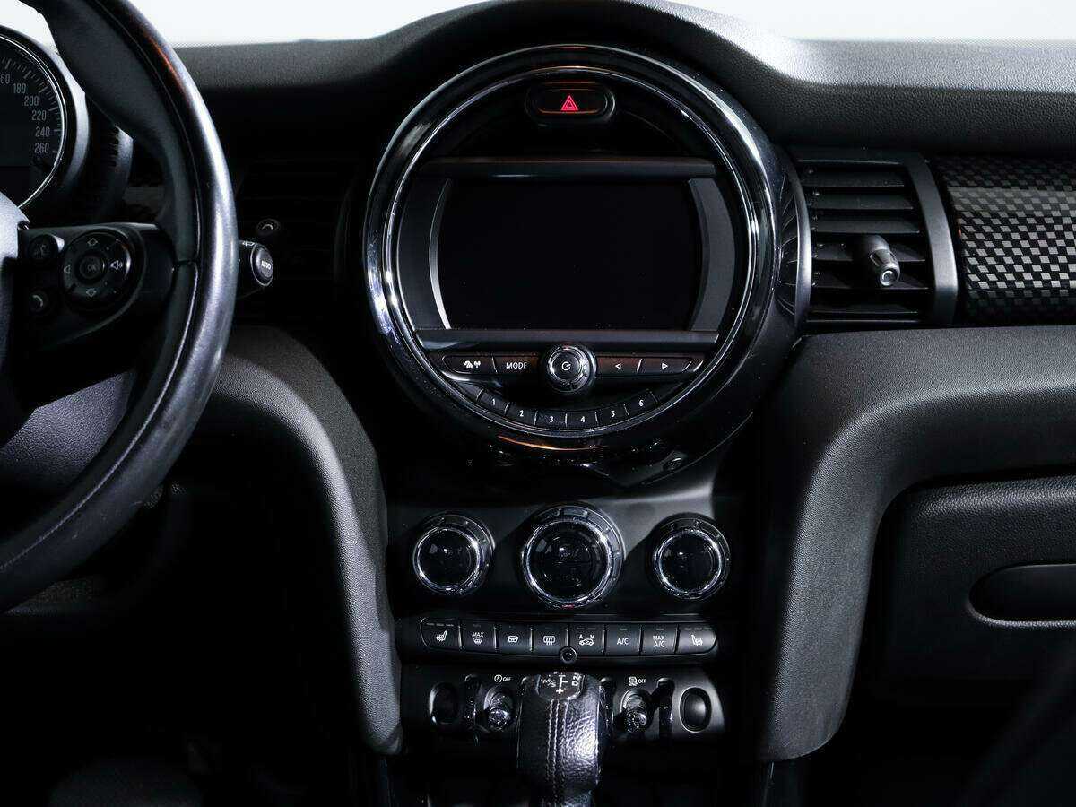 Mini Hatch с пробегом — 2016 год. Фото: #12