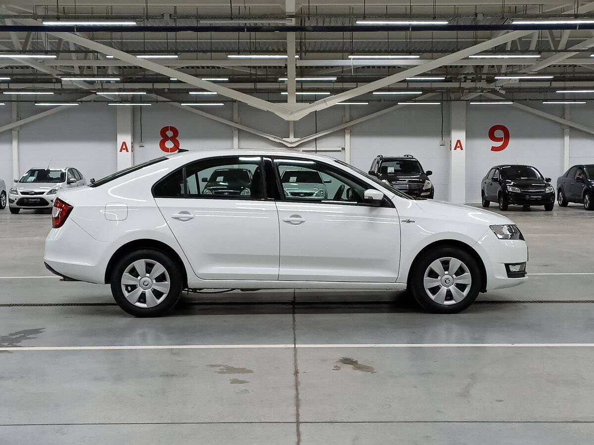 Skoda Rapid с пробегом — 2019 год. Фото: #3