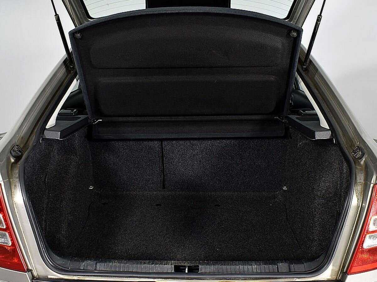 Skoda Octavia с пробегом — 2007 год. Фото: #14