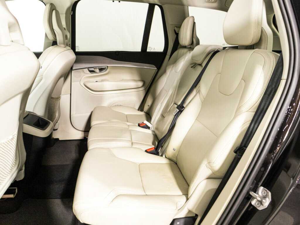 Volvo XC90 с пробегом — 2015 год. Фото: #9