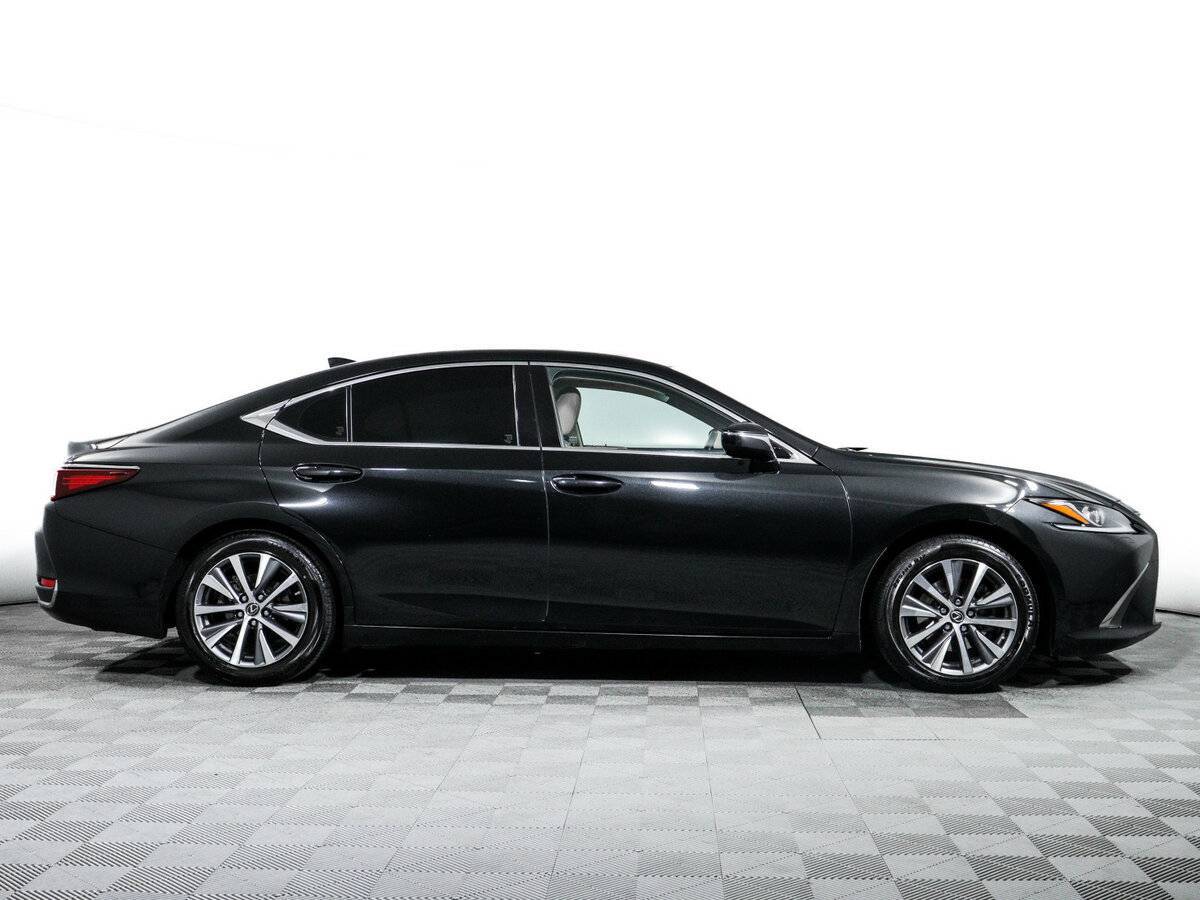 Lexus ES с пробегом — 2018 год. Фото: #3