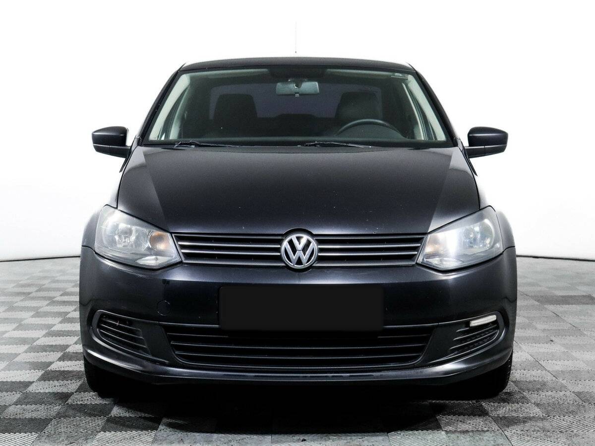 Volkswagen Polo с пробегом — 2011 год. Фото: #1