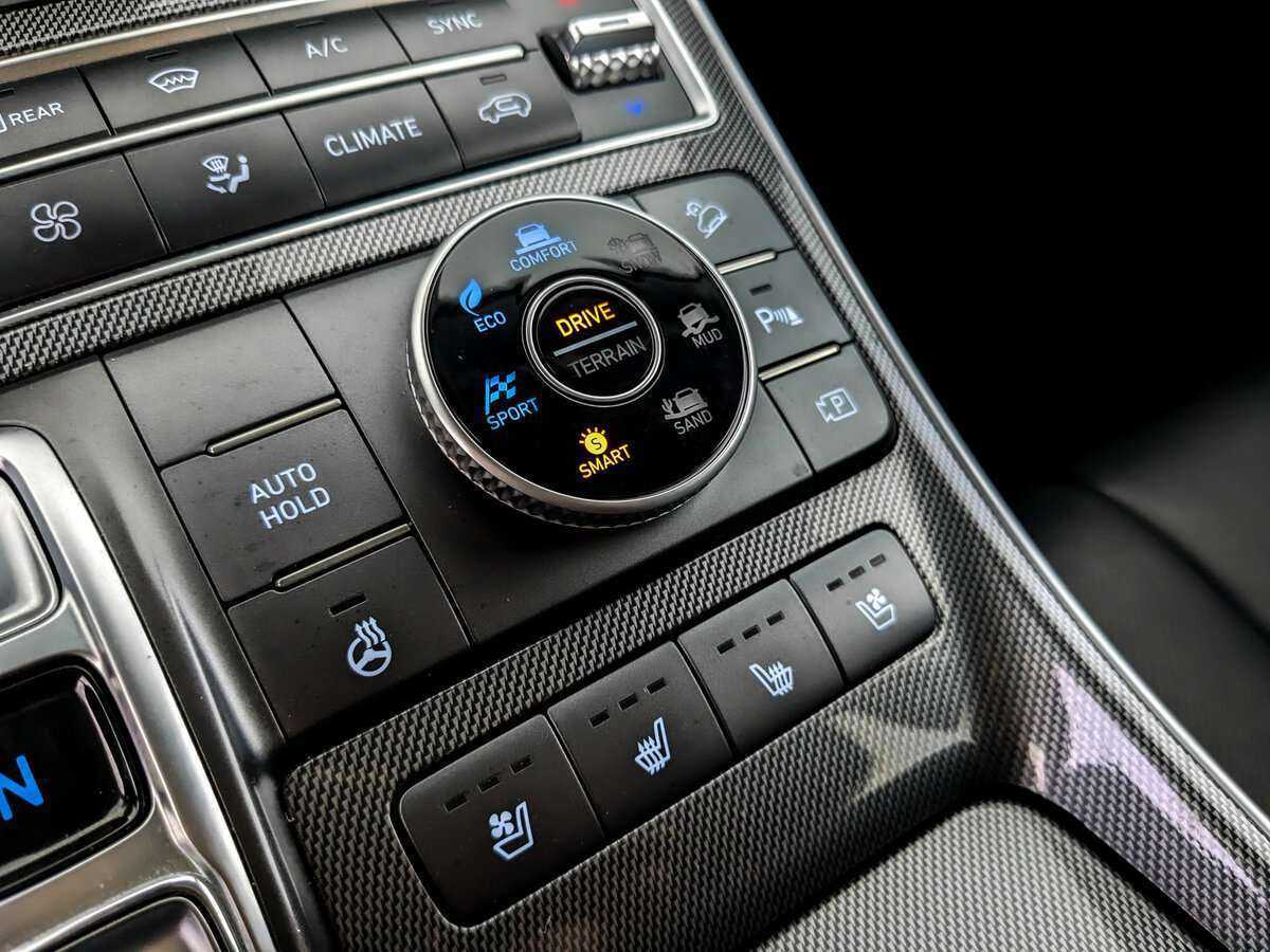 Hyundai Santa Fe с пробегом — 2021 год. Фото: #23