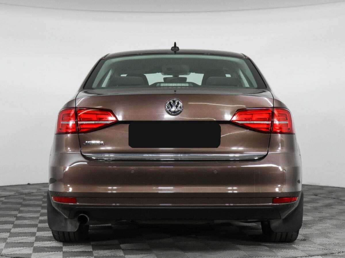 Volkswagen Jetta с пробегом — 2017 год. Фото: #5