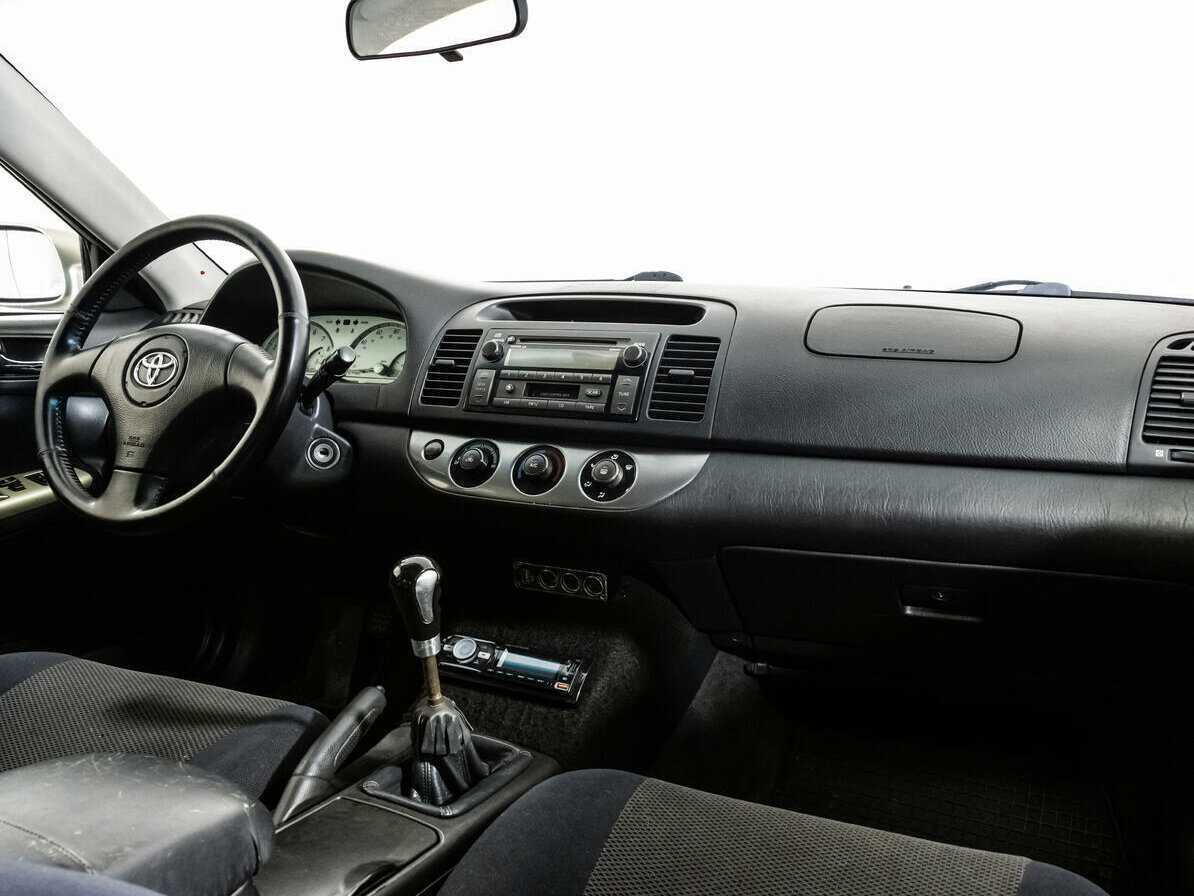 Toyota Camry с пробегом — 2001 год. Фото: #6