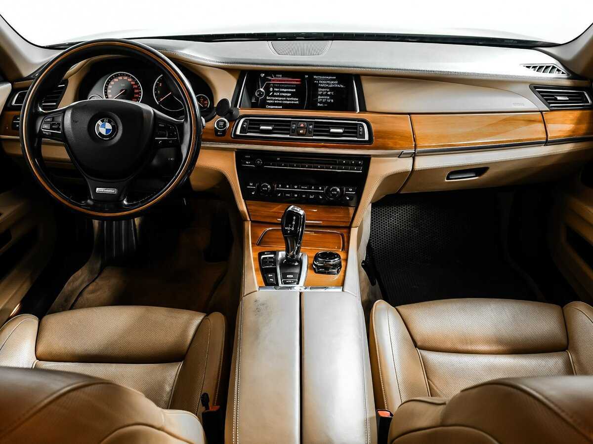 BMW 7 серии с пробегом — 2014 год. Фото: #10