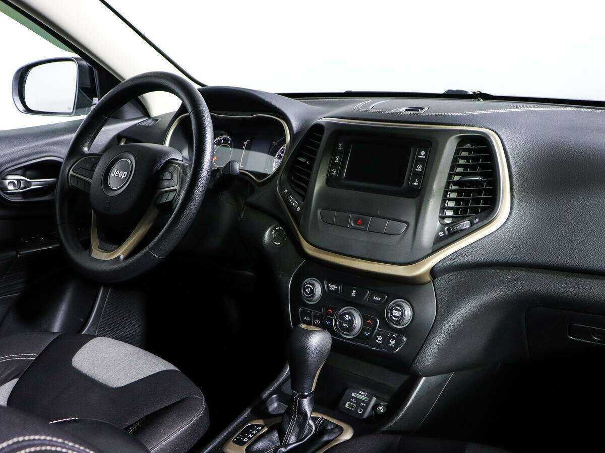Jeep Cherokee с пробегом — 2014 год. Фото: #5