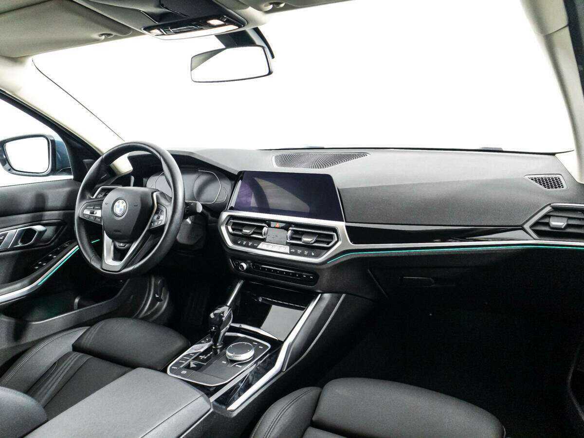 BMW 3 серии с пробегом — 2020 год. Фото: #8