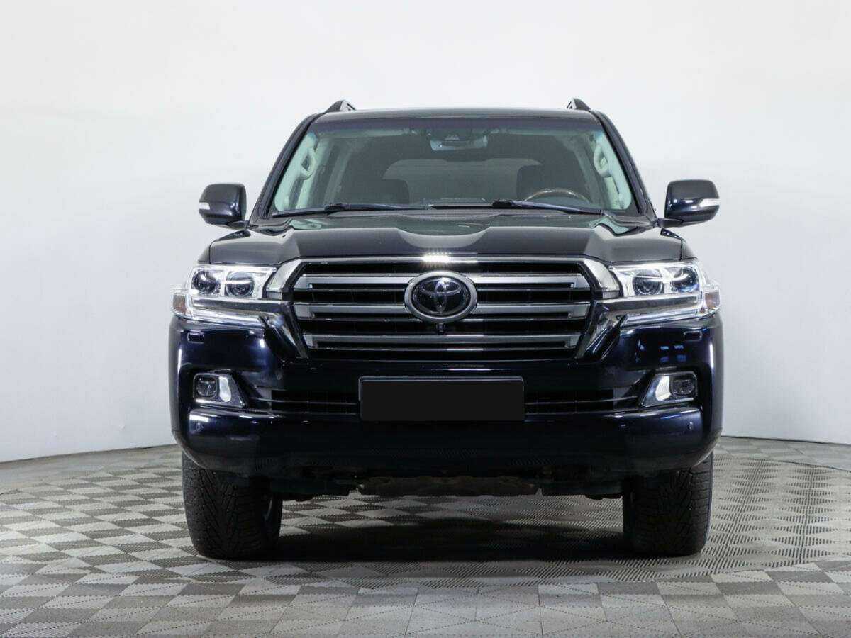 Toyota Land Cruiser с пробегом — 2017 год. Фото: #1