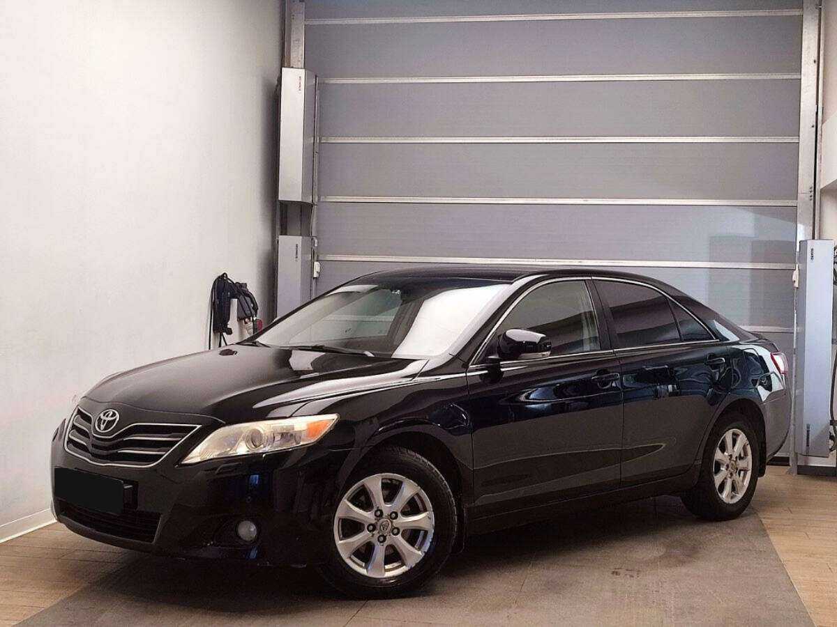 Toyota Camry с пробегом — 2010 год. Фото: #0