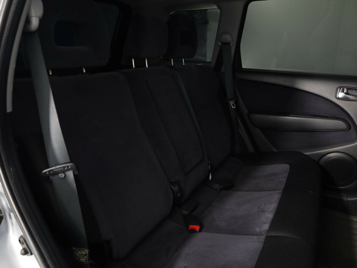 Mitsubishi Outlander с пробегом — 2004 год. Фото: #11