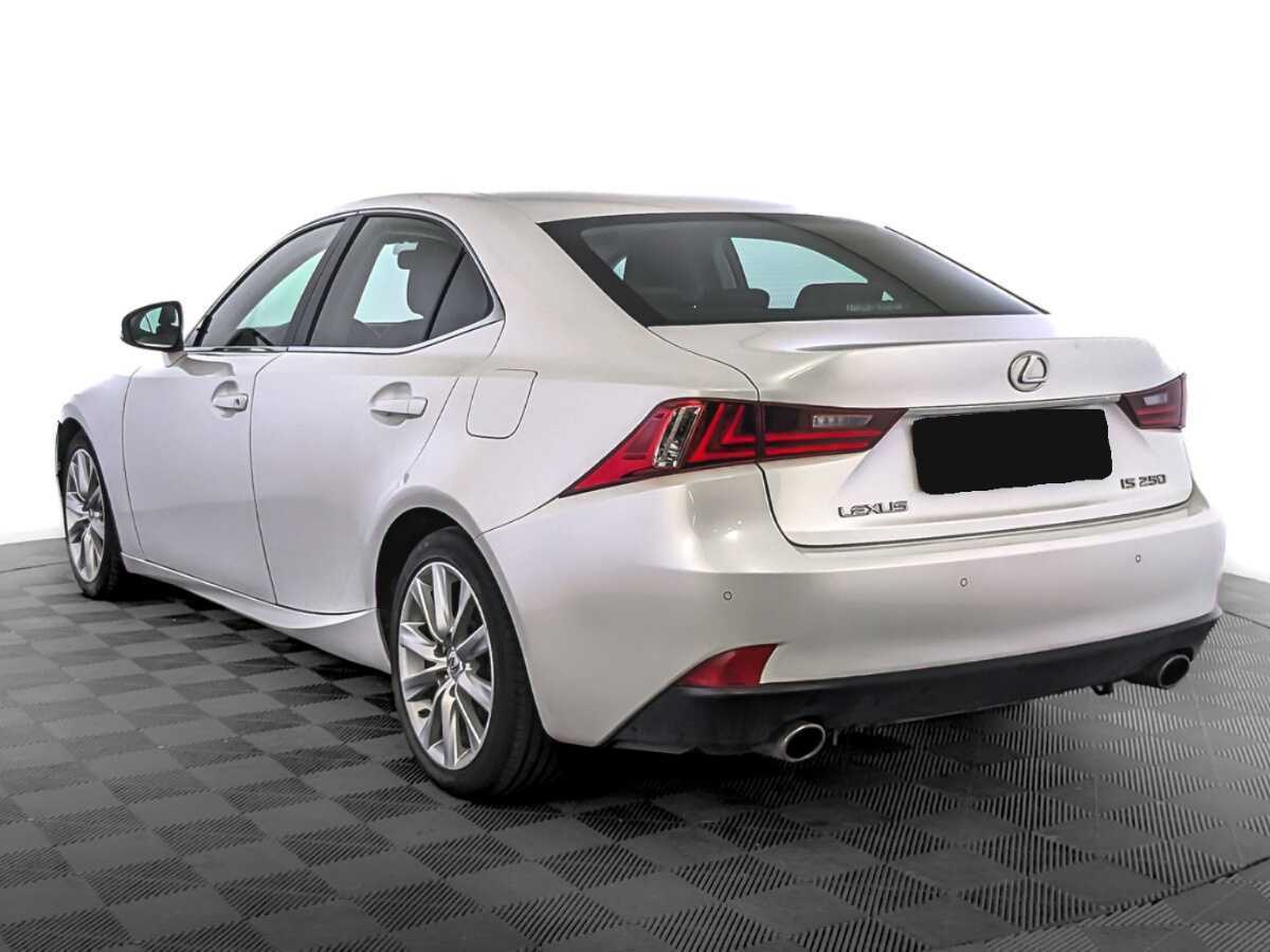 Lexus IS с пробегом — 2014 год. Фото: #6