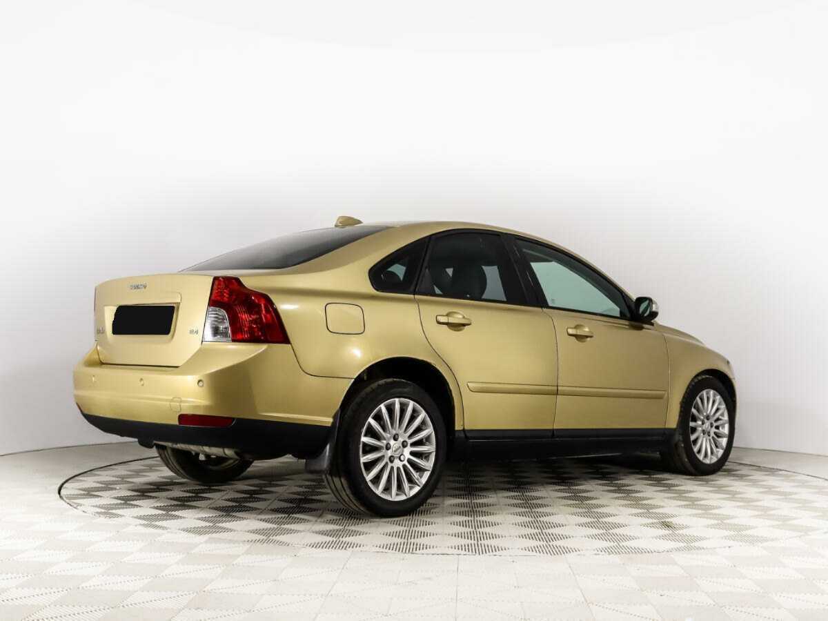 Volvo S40 с пробегом — 2007 год. Фото: #4