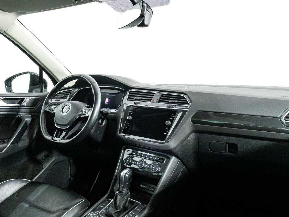 Volkswagen Tiguan с пробегом — 2018 год. Фото: #8