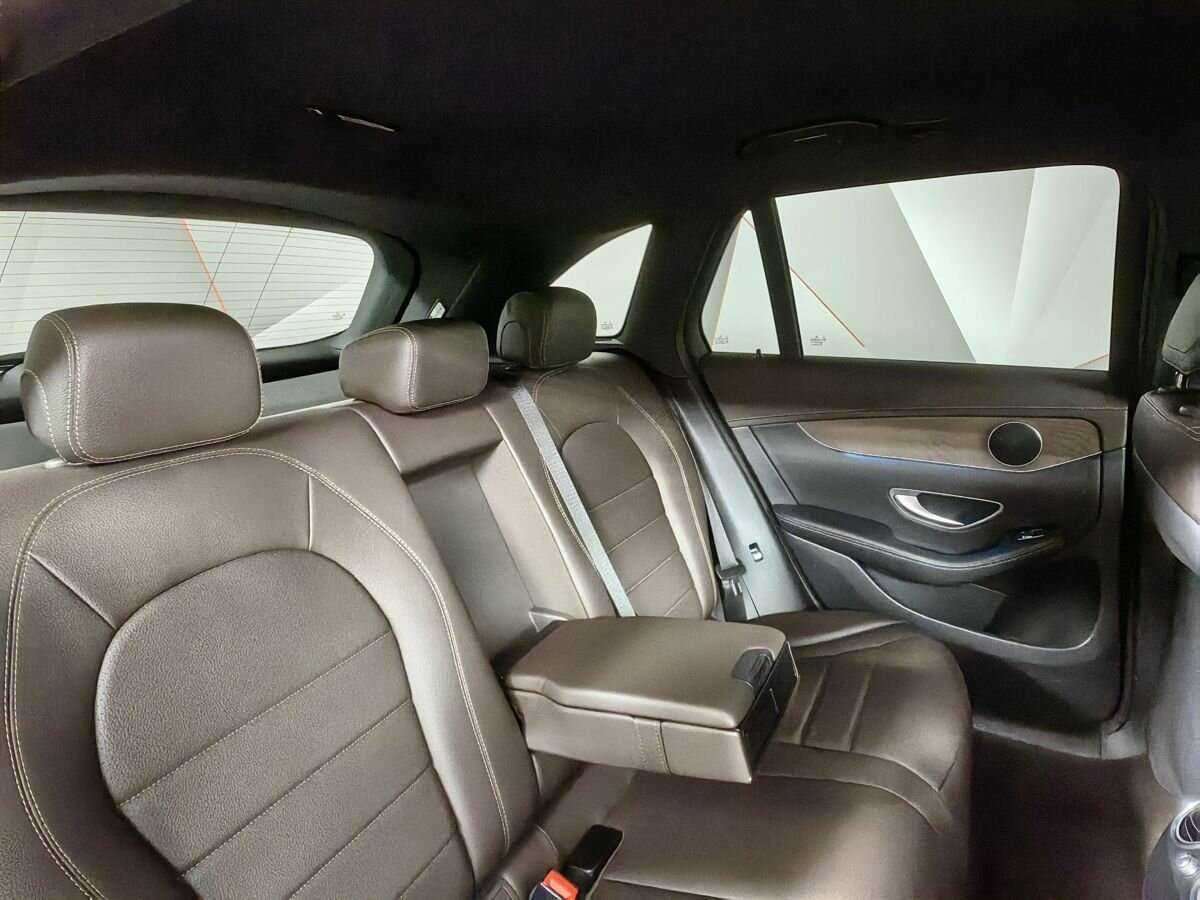 Mercedes-Benz GLC с пробегом — 2017 год. Фото: #12