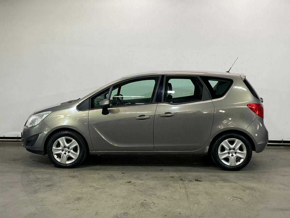 Opel Meriva с пробегом — 2011 год. Фото: #7