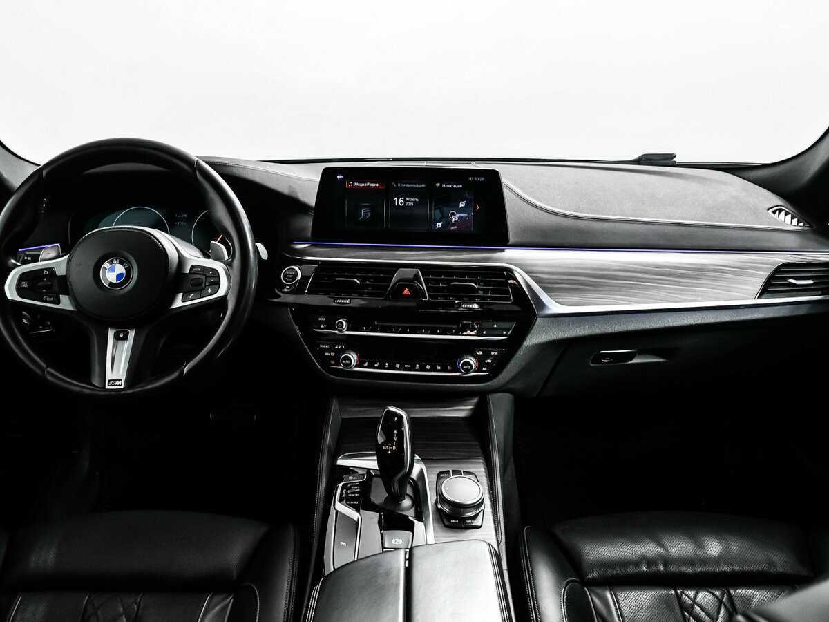 BMW 5 серии с пробегом — 2019 год. Фото: #10