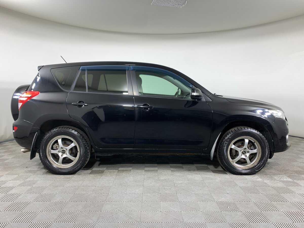 Toyota RAV4 с пробегом — 2011 год. Фото: #3