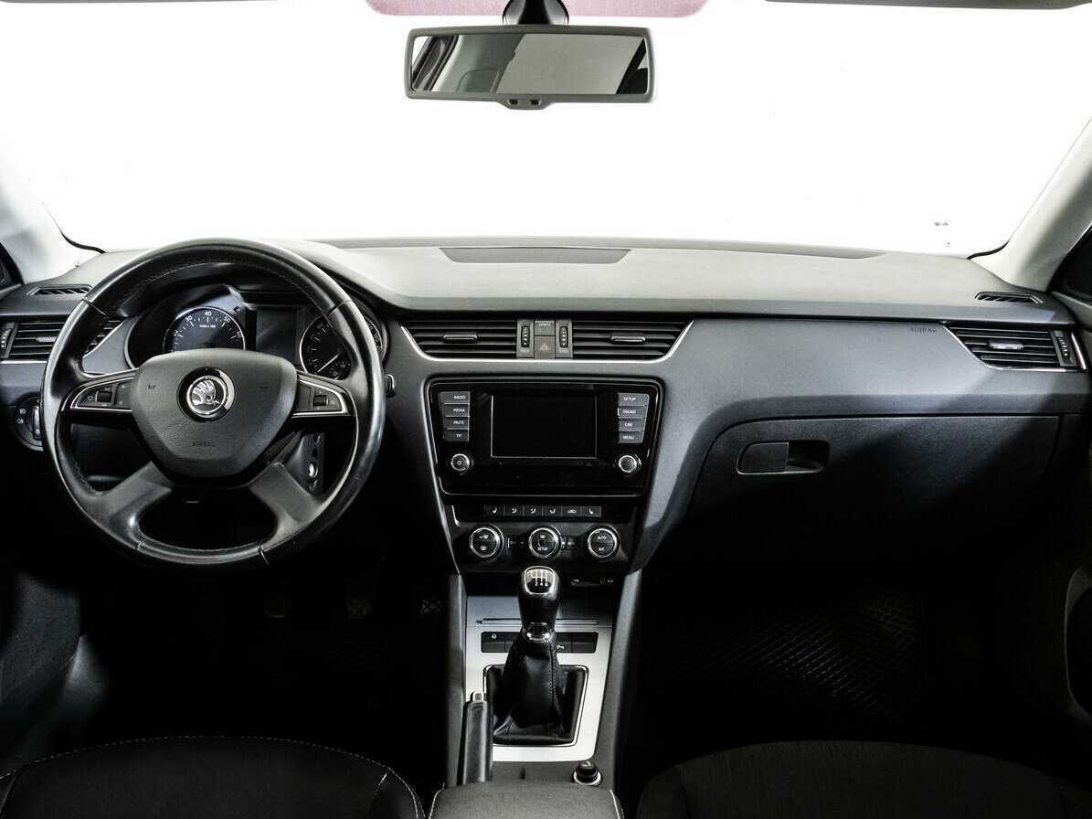 Skoda Octavia с пробегом — 2015 год. Фото: #7