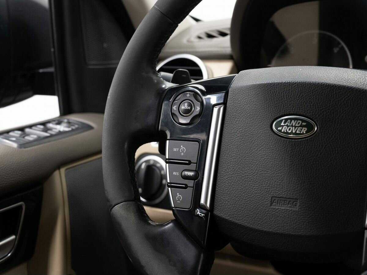 Land Rover Discovery с пробегом — 2014 год. Фото: #15